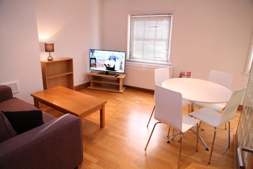 Paddington Southwick Street Apartments London Room photo