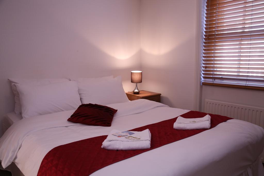 Paddington Southwick Street Apartments London Room photo
