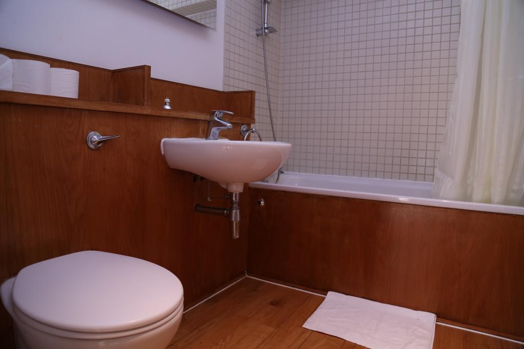 Paddington Southwick Street Apartments London Room photo